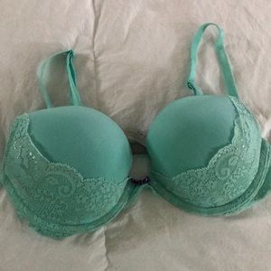 Victoria Secrets Dream Angels Plunge 34B